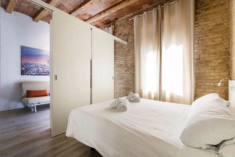 Happy People Sagrada Familia Gaudi Apartment Barcelona 0*,