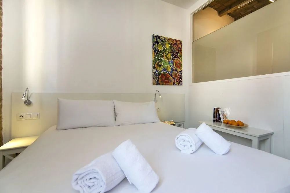 Happy People Sagrada Familia Gaudi Apartment Barcelona Spain