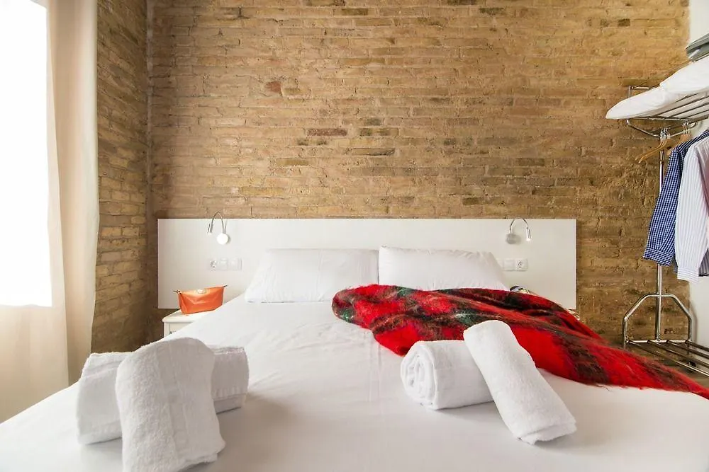 Happy People Sagrada Familia Gaudi Apartment Barcelona Spain