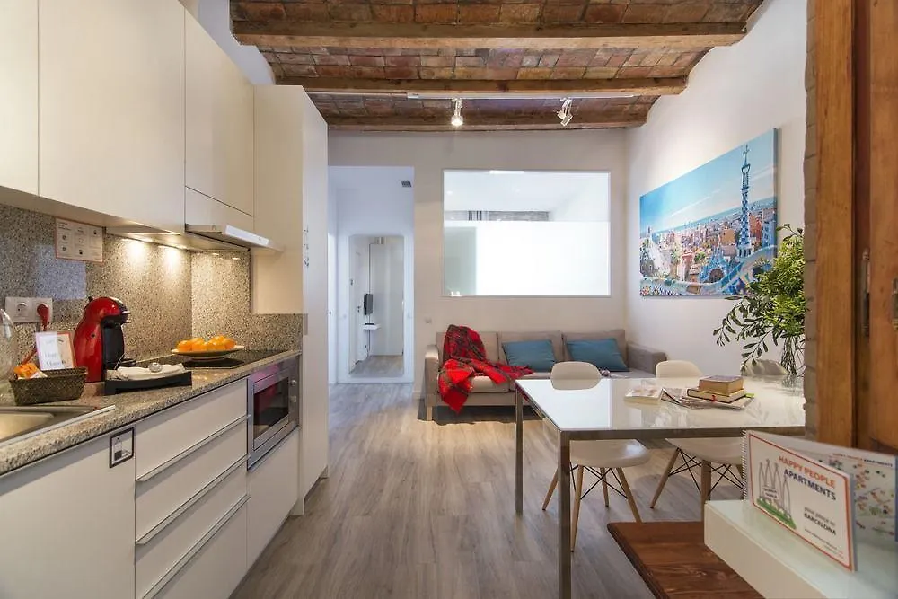 Happy People Sagrada Familia Gaudi Apartment Barcelona