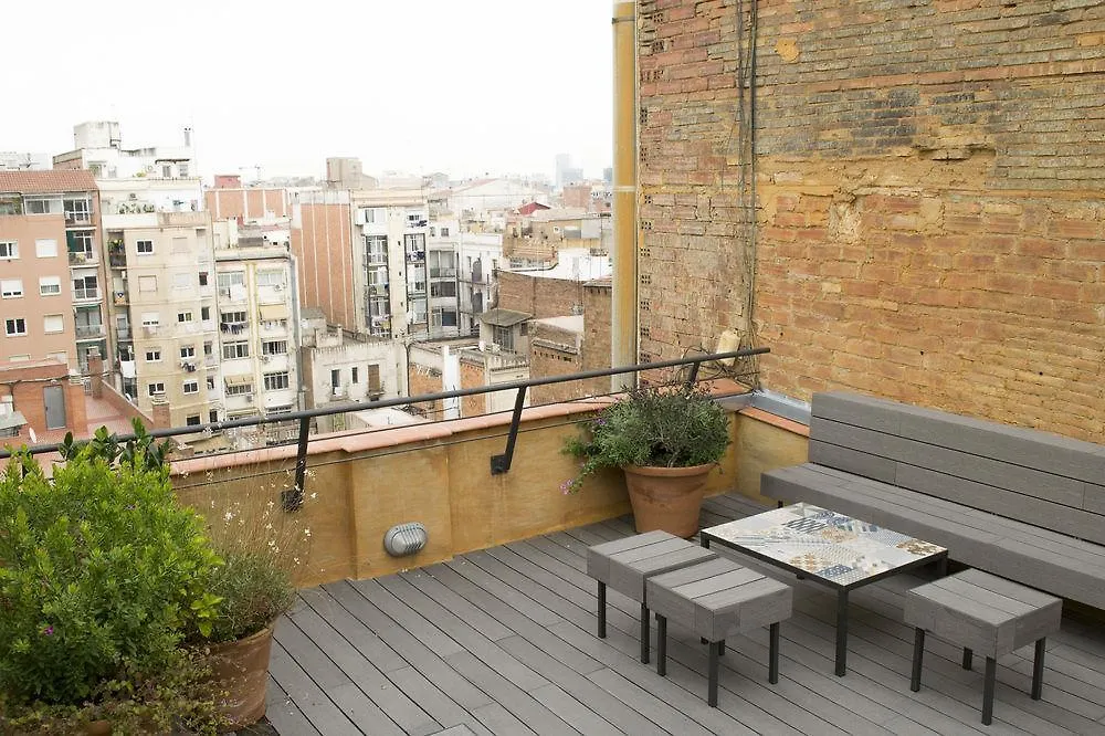 Happy People Sagrada Familia Gaudi Apartment Barcelona